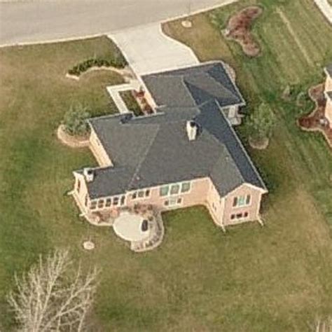 Aaron Rodgers' House (Former) in Suamico, WI (Google Maps)