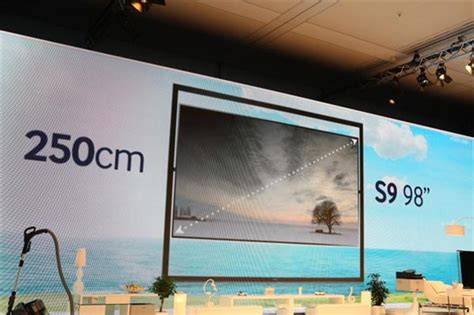 Samsung touts 4K OLED TV, 98-inch behemoth - CNET