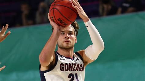 Gonzaga men's basketball team rolls past Auburn at Fort Myers Tip-Off