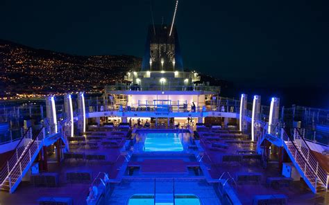 cruise Archives – On the Luce travel blog