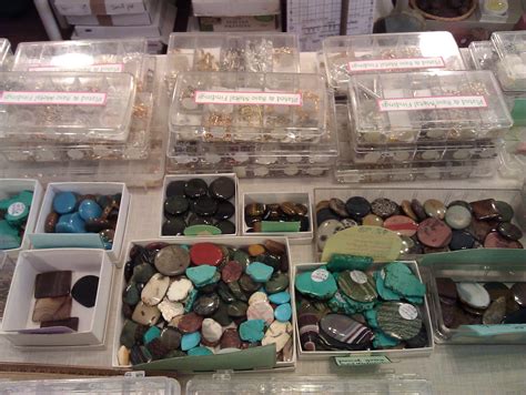 Rock and mineral display, polished rocks | Metal working, Rocks and minerals, Bead work