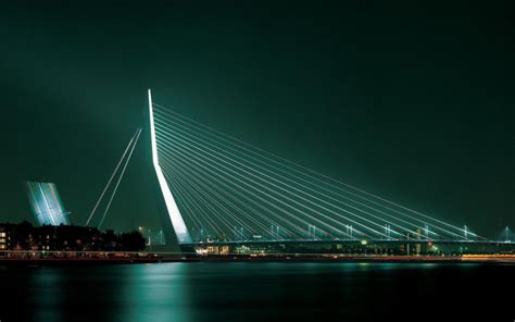 Erasmus Bridge – Arch Journey