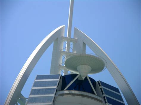 Dubai 07 Burj Al Arab 03 Helipad Closeup