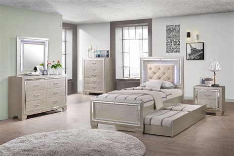 Platinum Youth 6 Piece Twin or Full Bedroom Set | Gonzalez Furniture