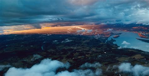 Sunset approach into Portland Oregon. : r/ruralporn