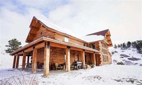 Check Out a Dozen Pics of a Wyoming Log Cabin Near Buffalo