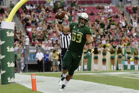 Mitchell Wilcox to Return For Senior Season With USF Football-south ...