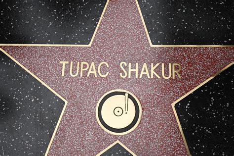 Las Vegas Police Search for Clues in Tupac Shakur Murder Case - World ...