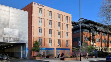 Travelodge completes phase 1 of budget-luxe upgrade programme – Business Traveller