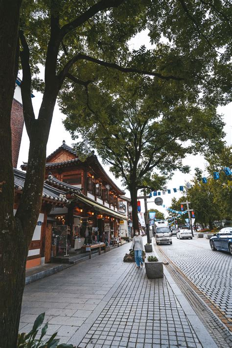 Jeonju Hanok Village: A "Jeonju-uinely" Charming Town