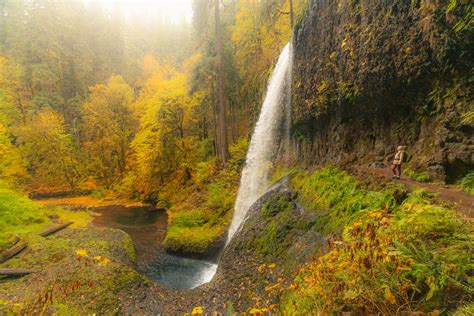 15 Stunning Oregon Hikes With Waterfalls You Must Do!