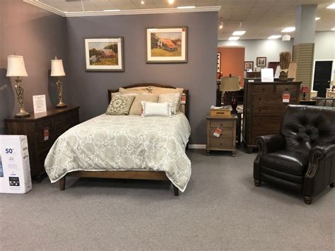 Amish Bedroom Furniture in Greenville, South Carolina – Uncle Jake's ...