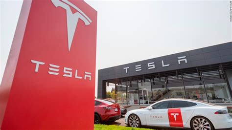 4 Reasons to Buy Tesla Stock Now - Trending Sol