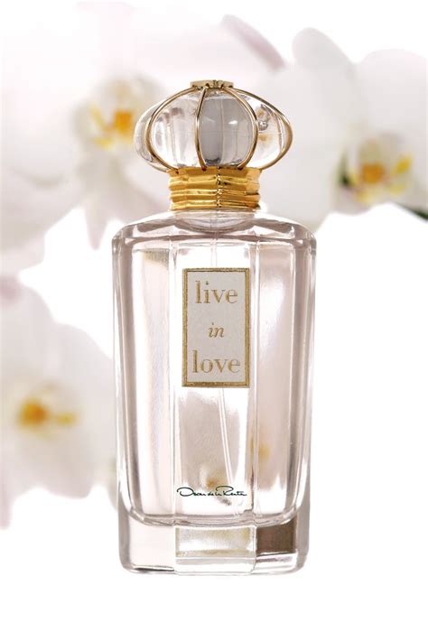 Live in Love Oscar de la Renta perfume - a fragrance for women 2011