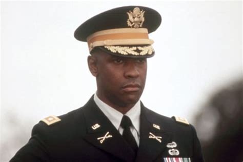 Denzel Washington in Courage Under Fire | Hot Actors in Uniforms | POPSUGAR Entertainment Photo 42