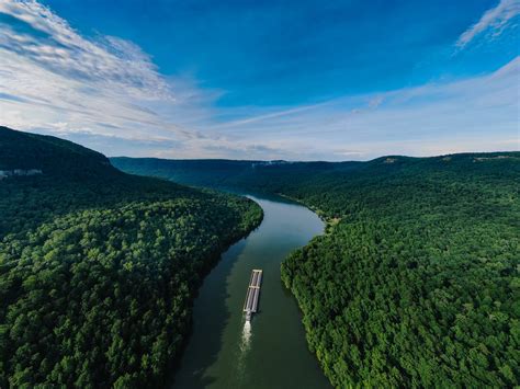 The Guide to Types of Barges - Archway Marine