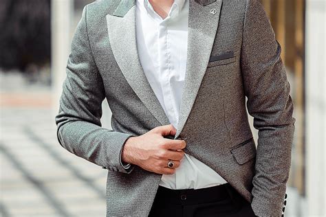 Actualizar 102+ imagen outfit medio formal hombre - Abzlocal.mx