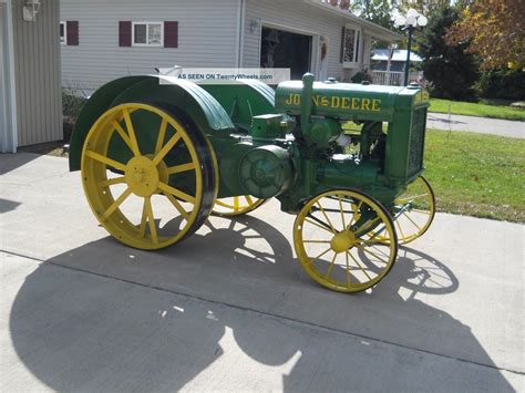 John Deere Model D Tractor 1927