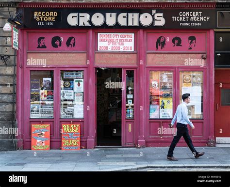 Second hand record store hi-res stock photography and images - Alamy