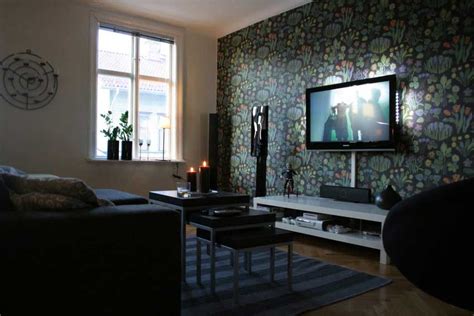 Floral Wallpaper Living Room Tv Setup - Interior Design Ideas