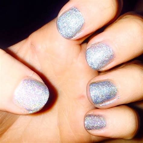 Miley Cyrus Nail Polish & Nail Art | Steal Her Style