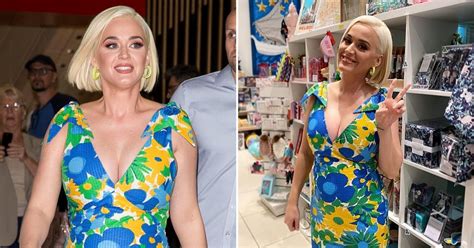 Katy Perry Seen Blooming As She Showed Off Her Baby Bump While Shopping - Small Joys