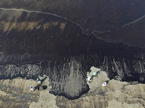 Tonga Eruption Gets Blame for Peru Oil Spill 6,800 Miles Away