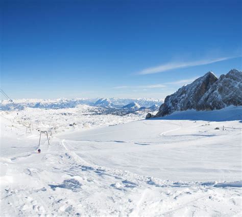 Dachstein Glacier Ski Resort Stock Photo - Image of gletscher, blue ...