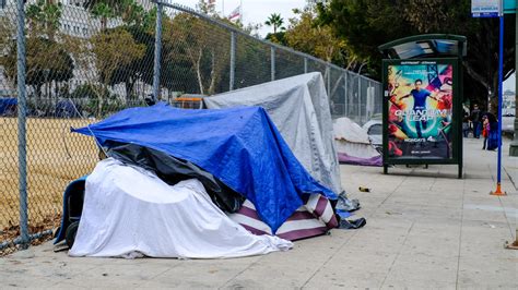 To relieve homelessness, LA mayor candidates want feds’ financial help