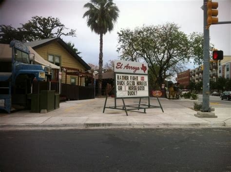 18 Funny Restaurant Signs