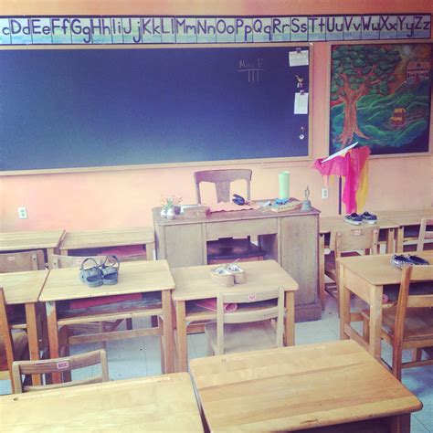 Second Grade Classroom | Second grade, Home decor, Loft bed