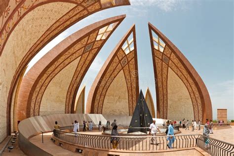 Tourists At The Pakistan Monument, Islamabad Editorial Stock Photo - Image: 30090758