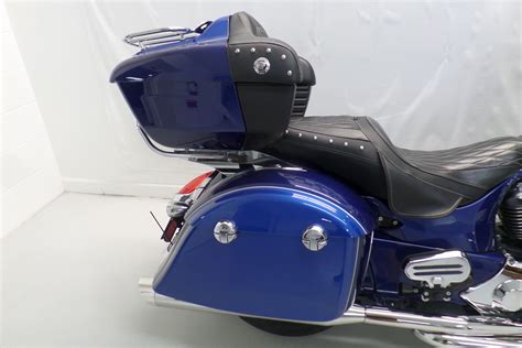 2019 Indian Motorcycle® Roadmaster® Icon Series Deep Water Metallic/Brilliant Blue 373073 | Neal ...