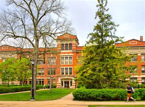 University of Wisconsin- La Crosse Campus | University & Colleges Details | Pathways To Jobs