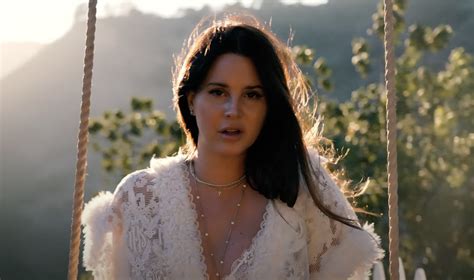 Lana Del Rey Enjoys Idyllic Day in the Sun in Alternate ‘Arcadia’ Video – Rolling Stone