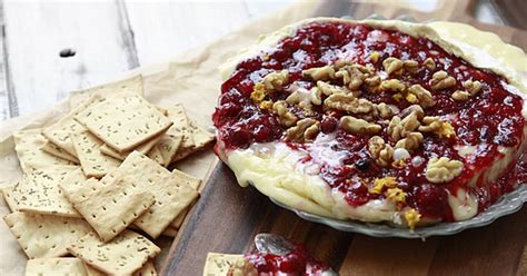 10 Best Baked Brie with Fruit and Nuts Recipes