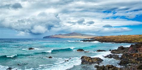 Beach on the Pacific Ocean island of Easter Island | Smithsonian Photo ...