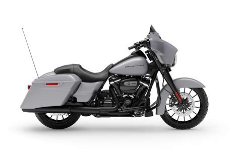 2019 Harley-Davidson Street Glide Special is a matte-black throwback - CNET