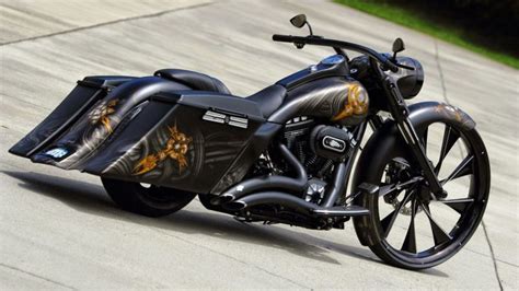 Custom Harley Davidson Road King Bagger