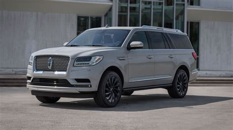 The 2020 Lincoln Navigator Gets All Monochrome-y - CarsRadars