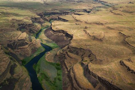 bensozia: The Mystery of the Scablands