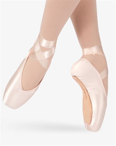 15 Best Pointe Shoe Brands For Beginners & Professionals - City Dance Studios