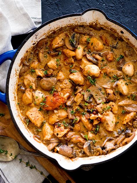 Chicken Stroganoff (Easy One Pot Recipe!)- Sweetly Splendid