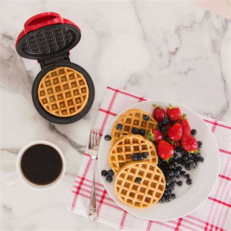 Dash Mini Waffle Maker Review 2018 | The Strategist