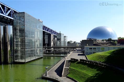 HD photographs of Cite des Sciences et de l’Industrie Paris France