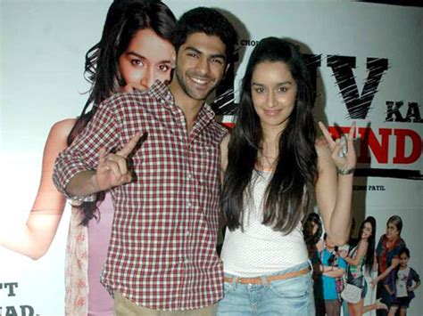 Shraddha Kapoor promotes ‘Luv Ka The End’ film | Photo Of Taaha Shah ...