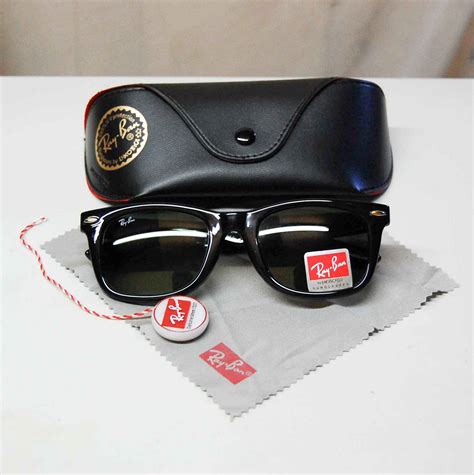 BOMBASTIC RAYBAN: Ray-Ban Wayfarer 2140