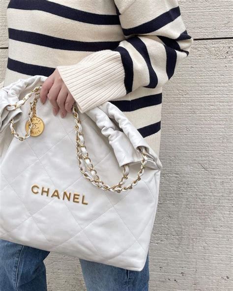 Is the Chanel 22 bag worth the price? • Petite in Paris