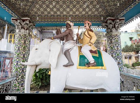 India, West Bengal, Kolkata, Jain temple Stock Photo - Alamy