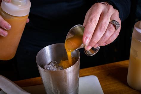 Taylor Cavanaugh makes cocktail | Litchfield Distillery